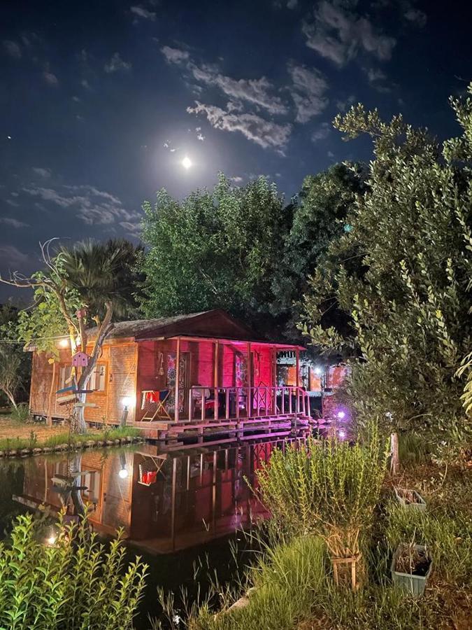 달라만 Otantik Tas Ev B&B 외부 사진