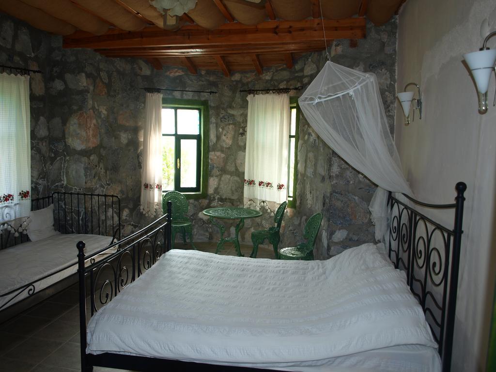 달라만 Otantik Tas Ev B&B 외부 사진