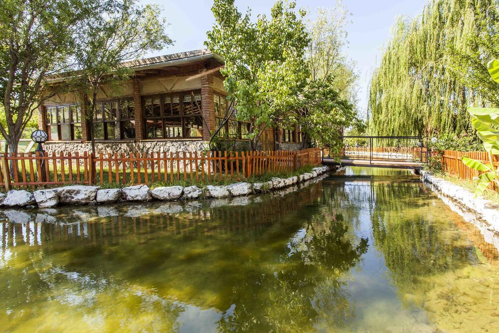 달라만 Otantik Tas Ev B&B 외부 사진