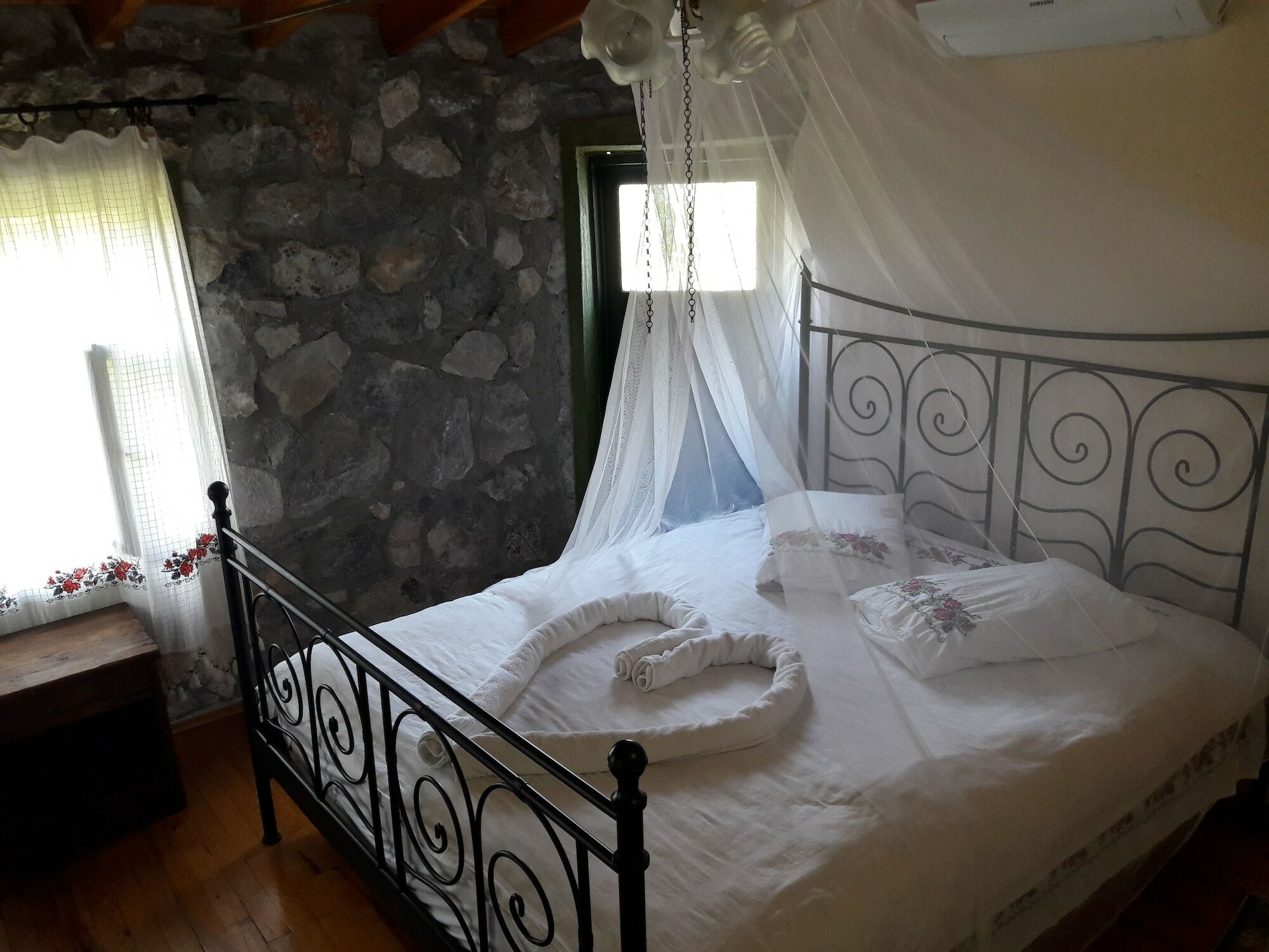 달라만 Otantik Tas Ev B&B 외부 사진