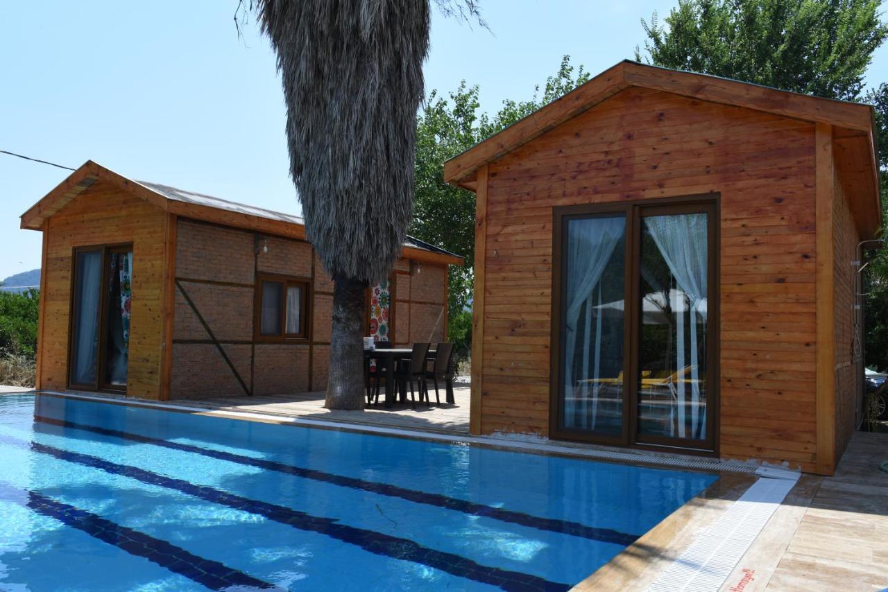 달라만 Otantik Tas Ev B&B 외부 사진