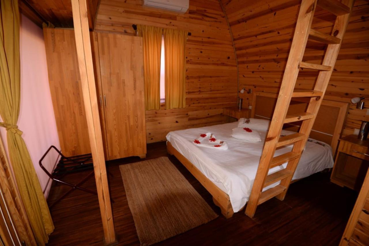 달라만 Otantik Tas Ev B&B 외부 사진