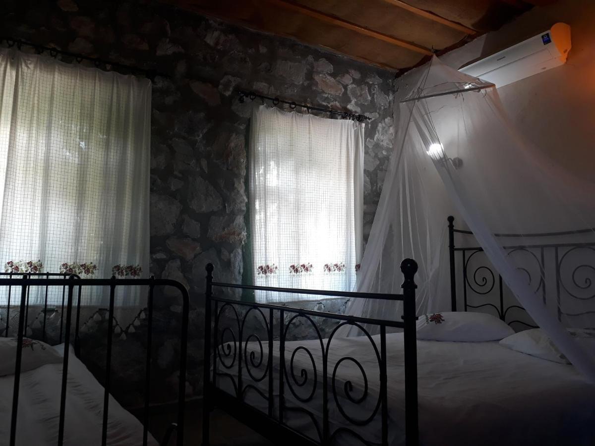 달라만 Otantik Tas Ev B&B 외부 사진